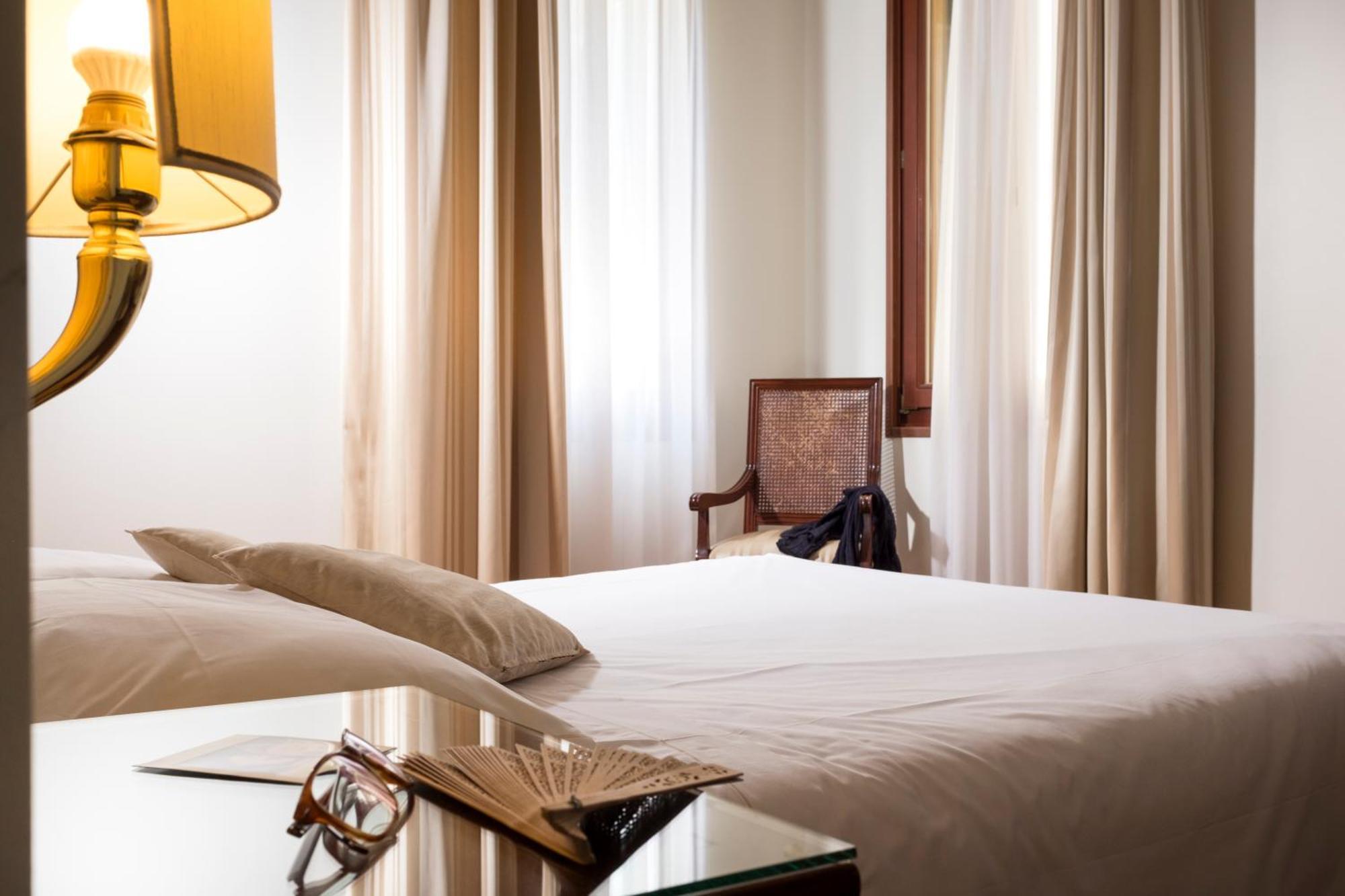 Deluxe Double Room Canal View